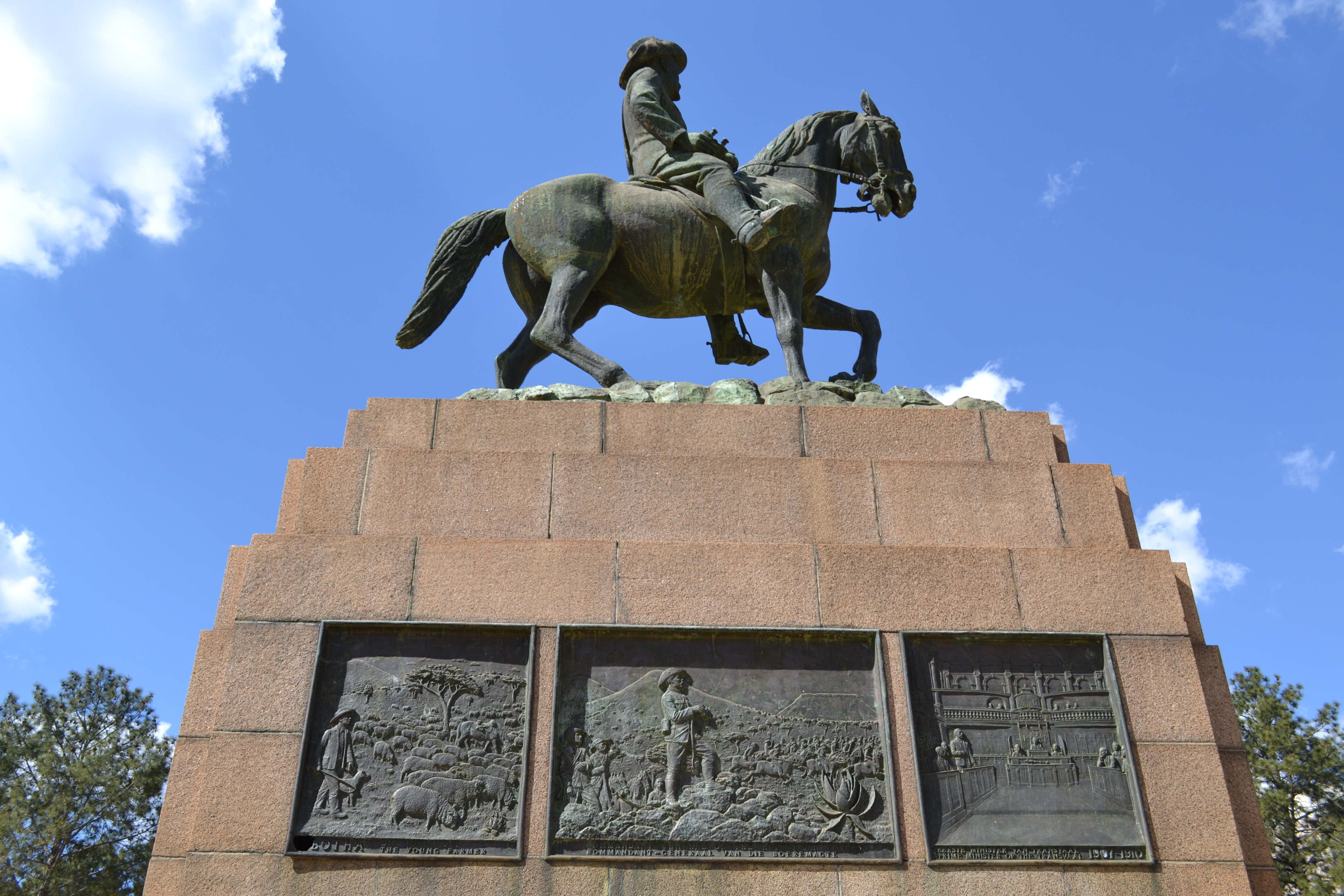 Het monument voor Louis Botha in Pretoria uit 1946 Het monument voor Louis Botha in Pretoria uit 1946